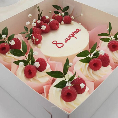 Ягодная нежность купить - кострома.сладкоежкин.рф